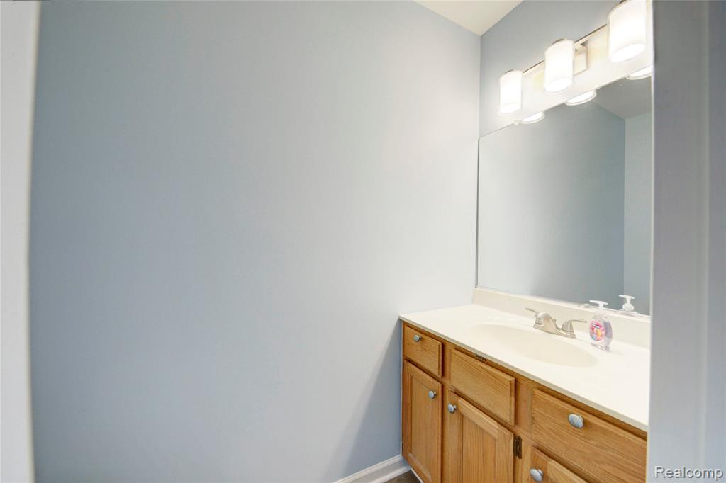 671 Watersedge Drive, Ann Arbor, MI 48105 — Photo 6