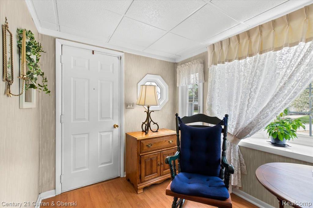 5625 HARDING Street, Dearborn Heights, MI 48125 — Photo 7