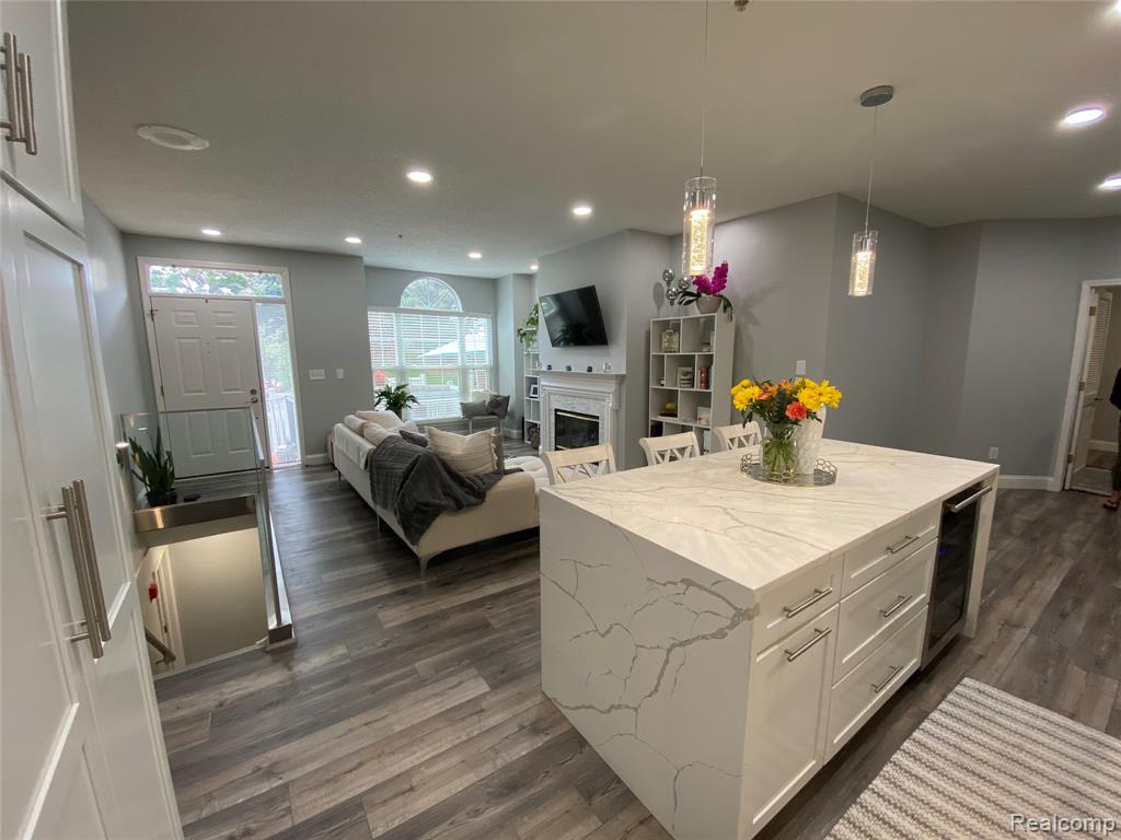 49435 Plymouth Way, Plymouth, MI 48170 — Photo 4