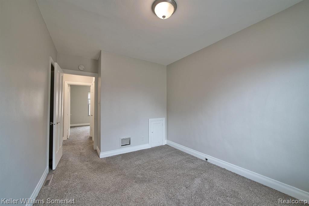 51 SPOKANE Drive, Pontiac, MI 48341 — Photo 11