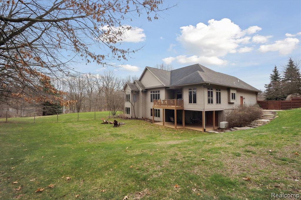 5167 HUNTERS Ridge, Holly, MI 48442 — Photo 60