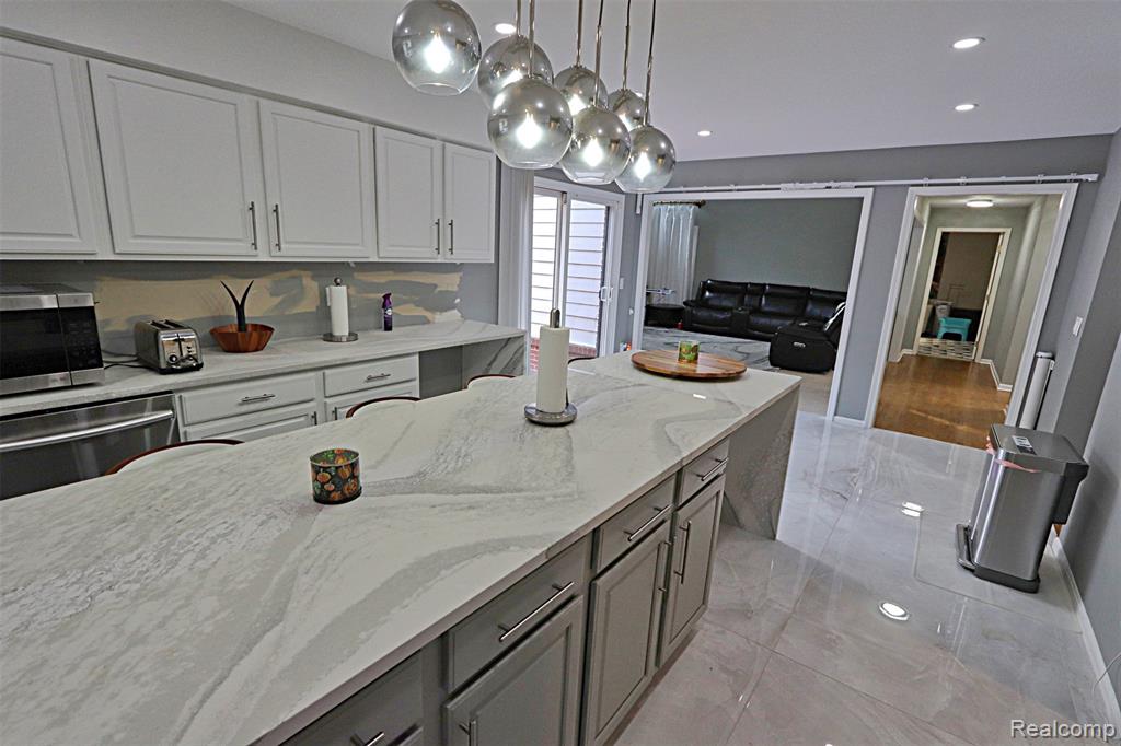 39405 Windsome Drive, Northville, MI 48167 — Photo 14