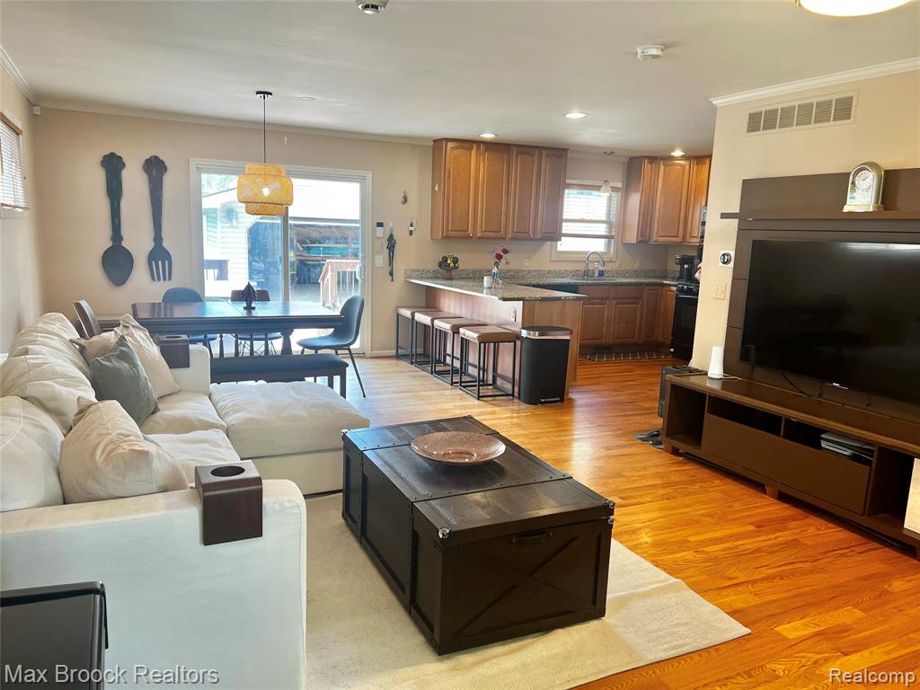 3515 Phillips Avenue, Berkley, MI 48072 — Photo 4