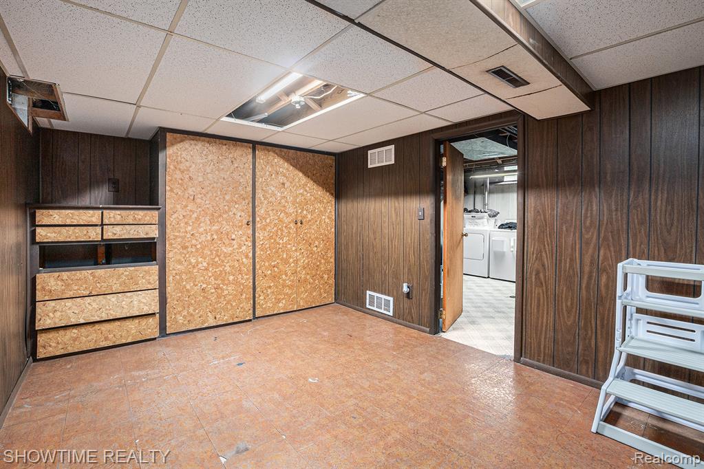 633 Ellen Avenue, Royal Oak, MI 48073 — Photo 23