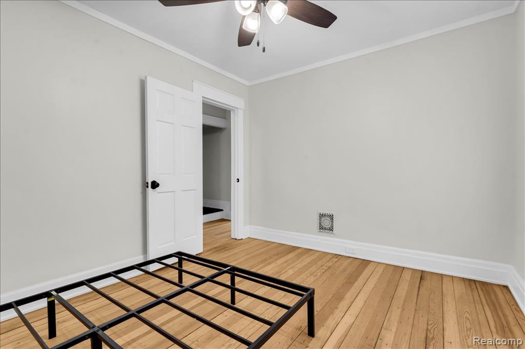7950 E Lafayette Street, Detroit, MI 48214 — Photo 20