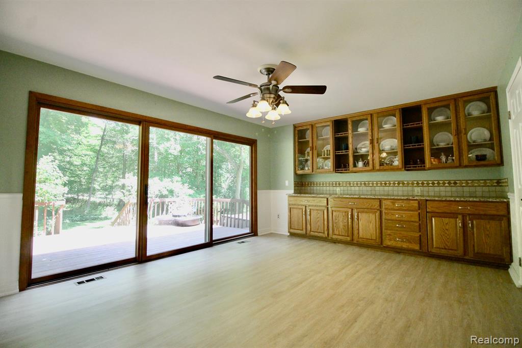 9296 Pine Hill Trail, Fenton, MI 48430 — Photo 3