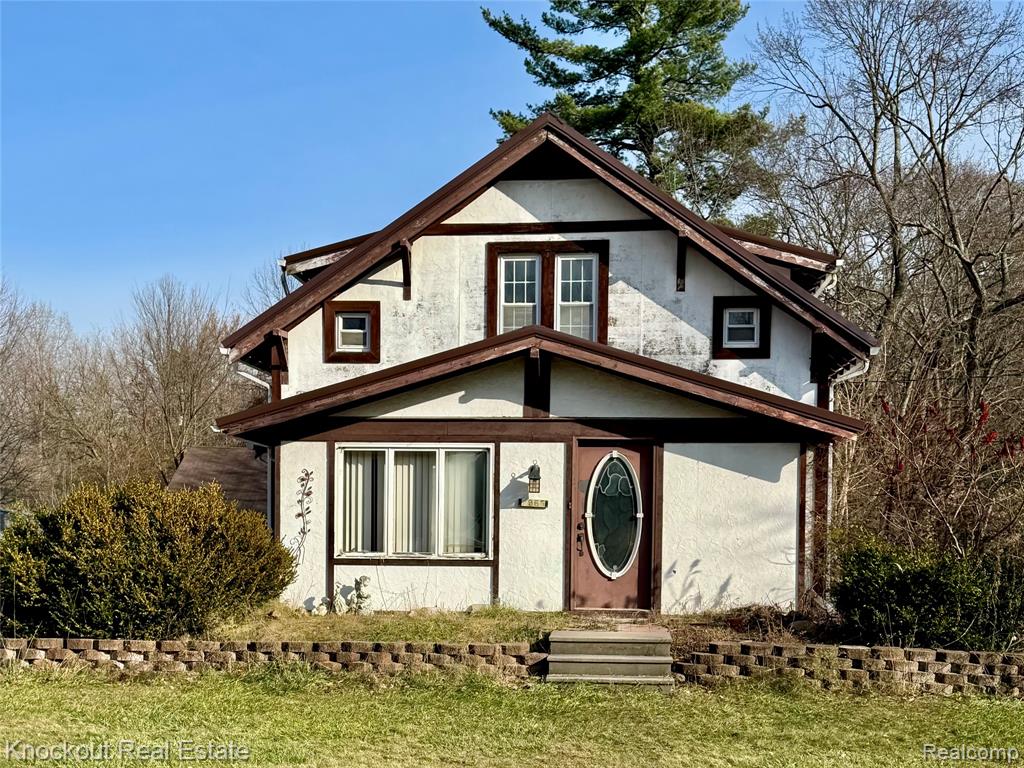 7965 Dixie Highway, Bridgeport, MI 48722 — front exterior