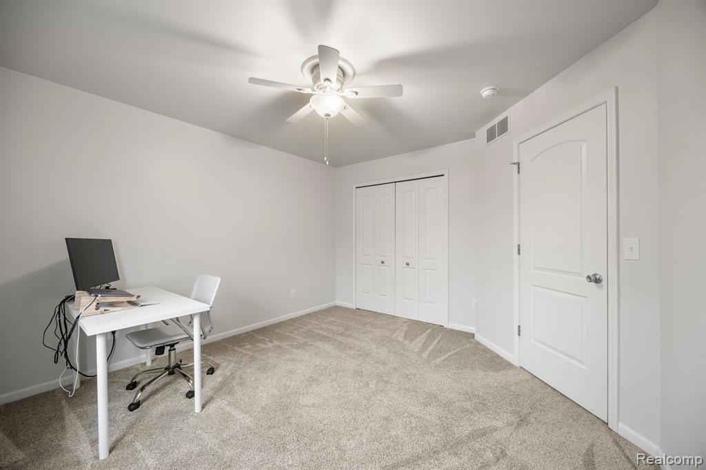 54652 White Spruce Lane, Shelby Twp, MI 48315 — Photo 34