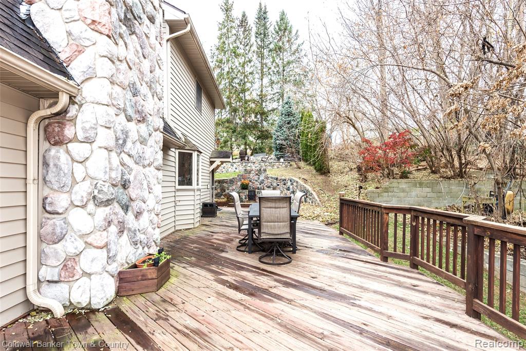 8160 Halfway Drive, Brighton, MI 48116 — Photo 48