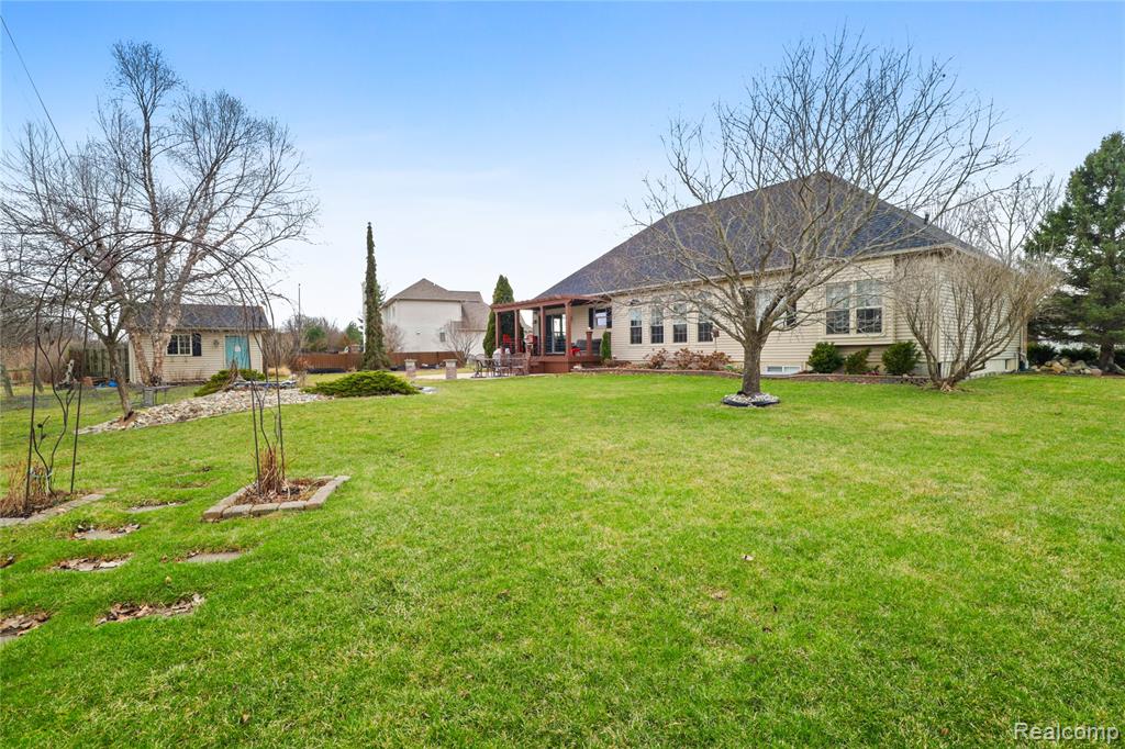 6415 Wailea Court, Grand Blanc, MI 48439 — Photo 44