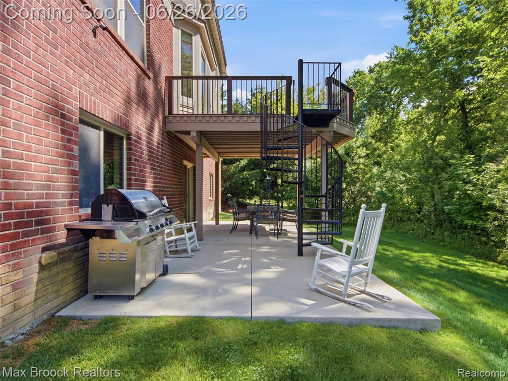 583 Birchcrest Court, Oakland, MI — Photo 63