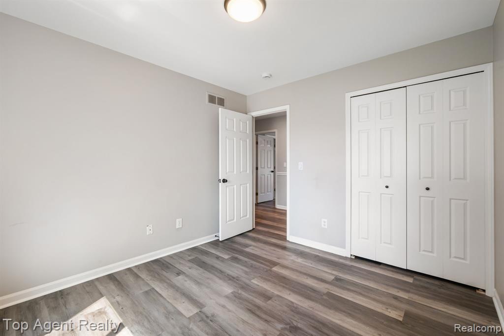 52806 Muirfield Drive, New Baltimore, MI — Photo 23