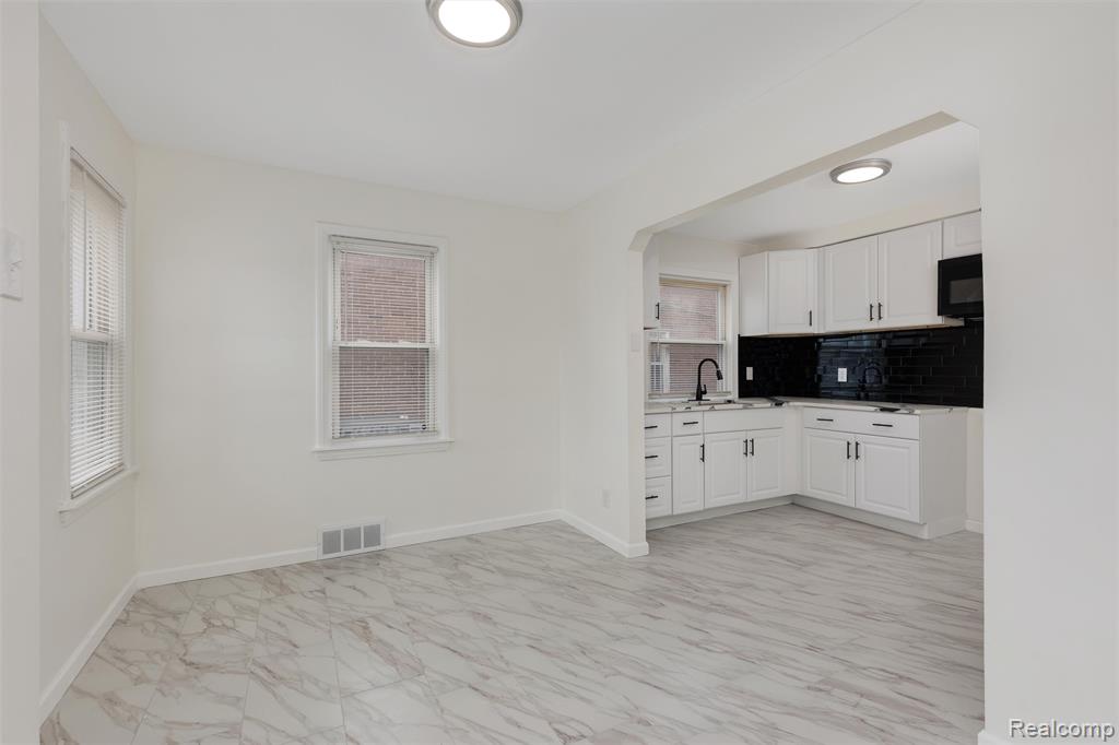 19477 Prest Street, Detroit, MI 48235 — Photo 9