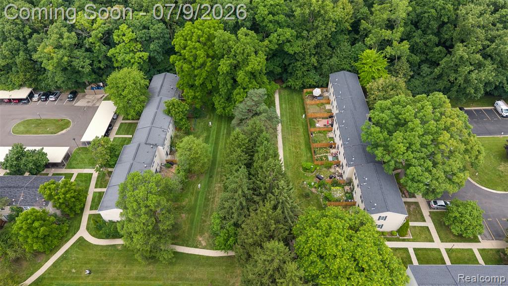 930 Little Hill Court, Rochester Hills, MI 48307 — Photo 17