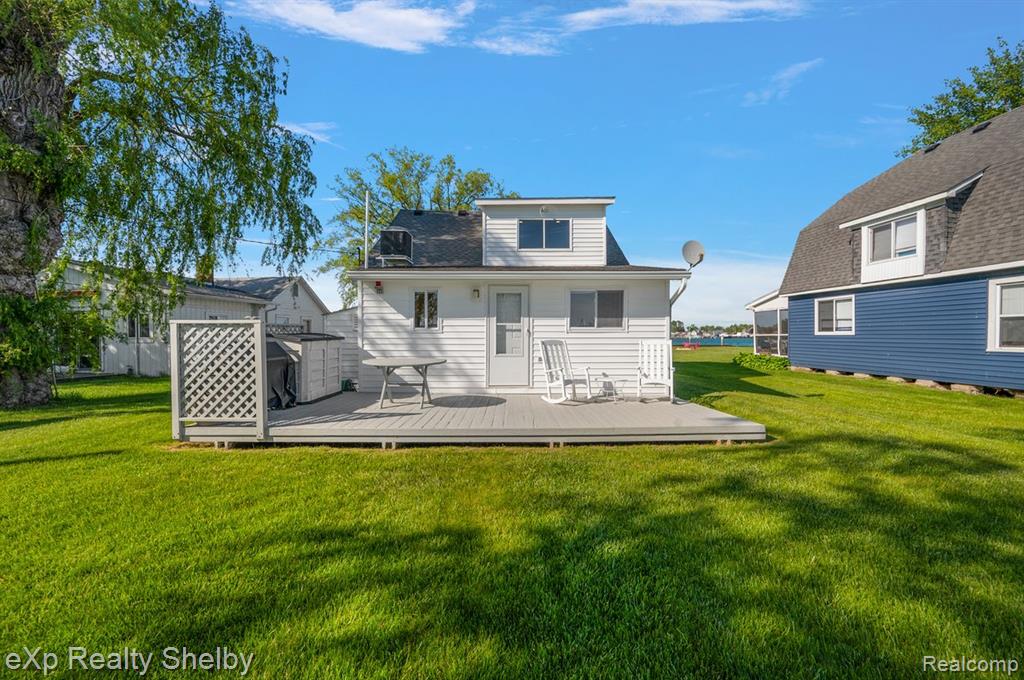 8395 N Channel - Harsens Island, Clay, MI 48001 — Photo 51