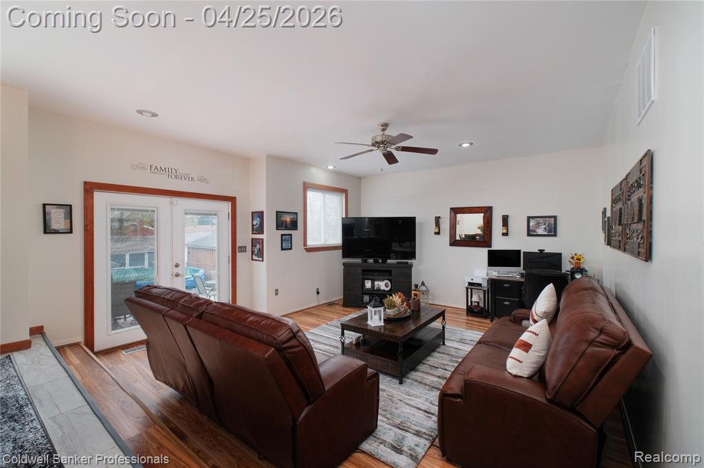 6182 Drexel Street, Dearborn Heights, MI 48127 — Photo 14