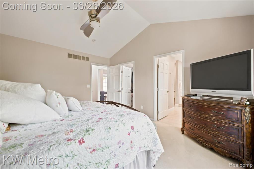517 Macwilliams Lane, Royal Oak, MI 48067 — Photo 18