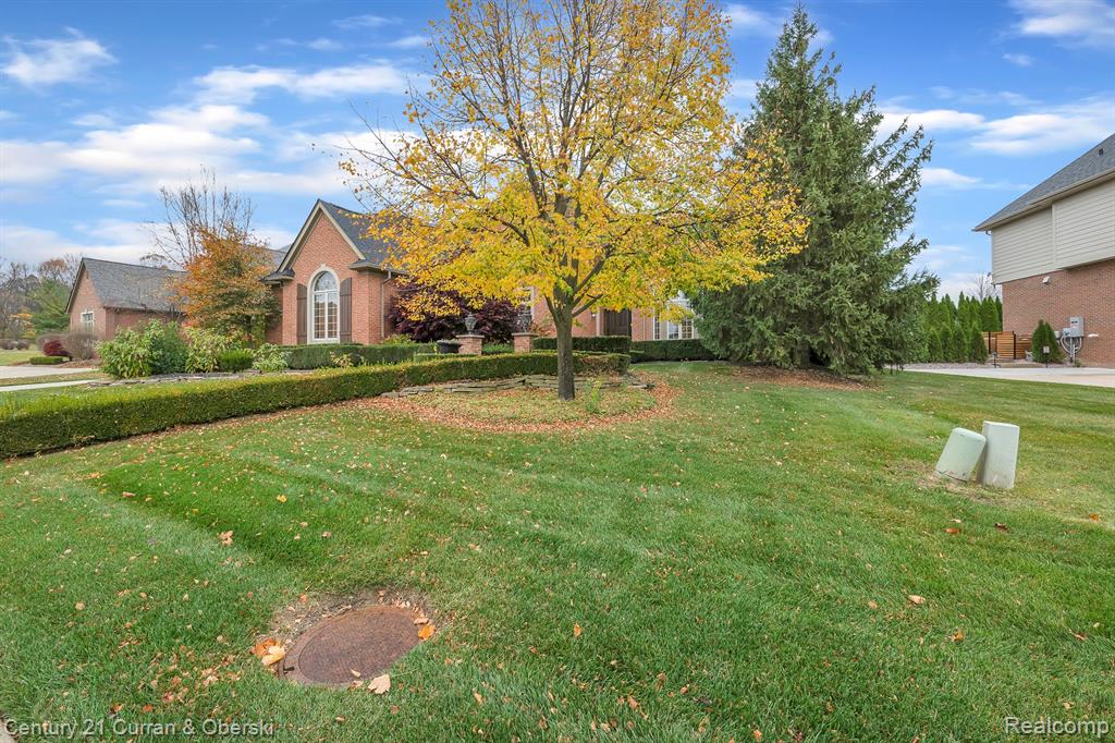 17944 RIDGEVIEW Drive, Northville, MI 48168 — Photo 42