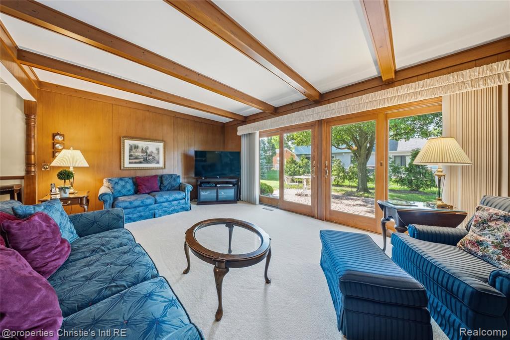 713 Moorland Drive, Grosse Pointe Woods, MI 48236 — Photo 10