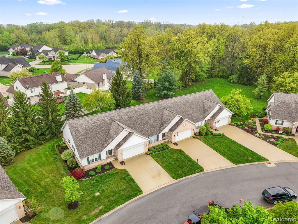 23879 ASHLEY Drive, Flat Rock, MI 48134 — Photo 44