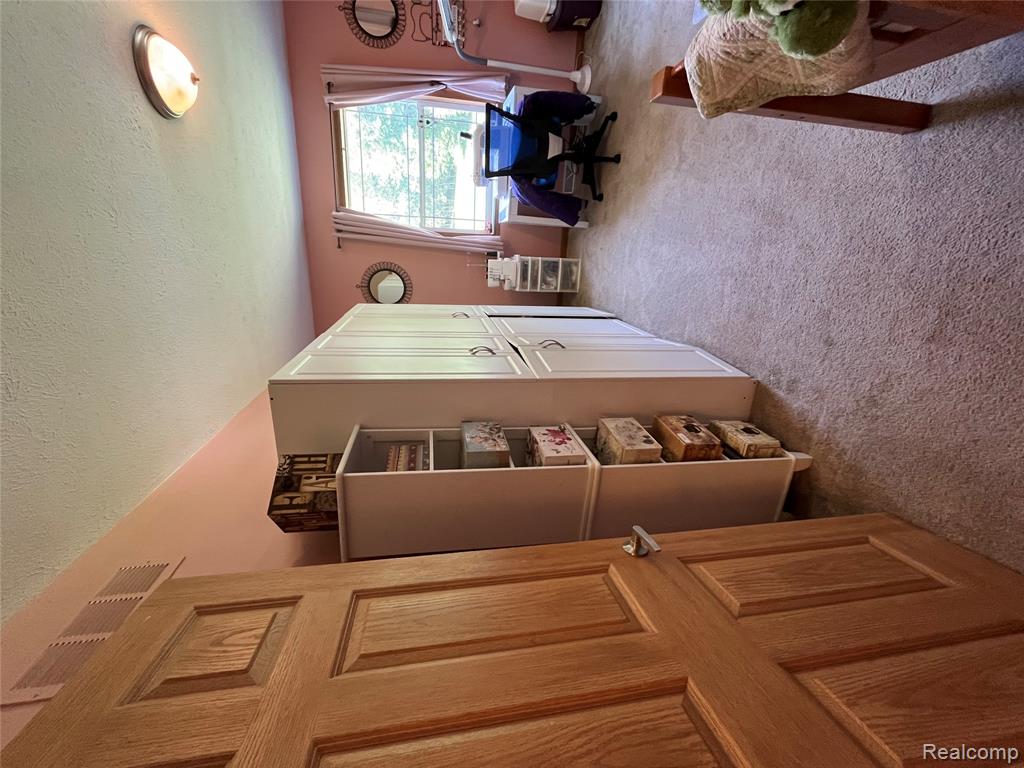 28524 Elwell Road, Belleville, MI 48111 — Photo 77