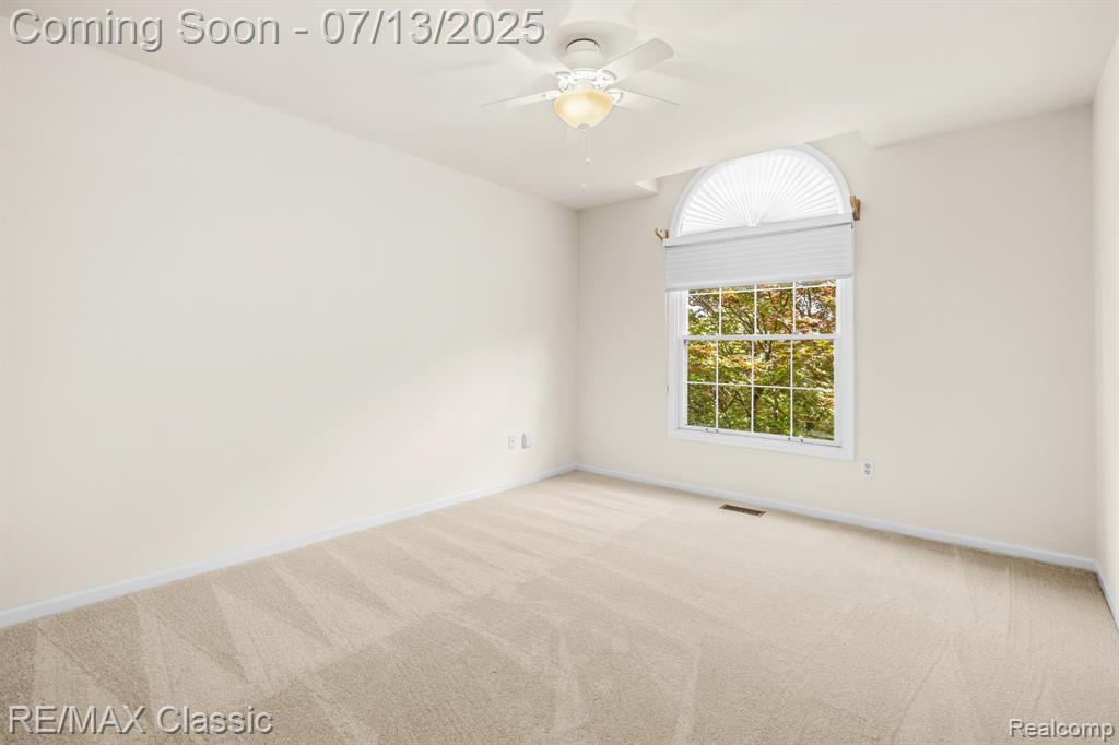 45450 Fountain View Drive, Canton, MI 48188 — Photo 33
