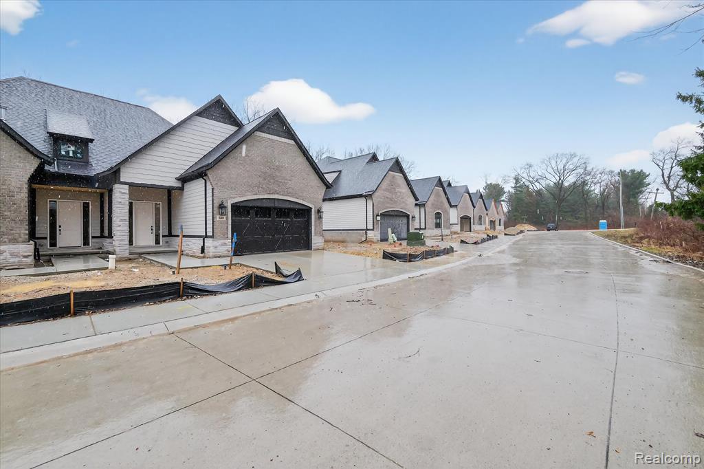 546 Maplehill Road, Rochester Hills, MI 48306 — Photo 2