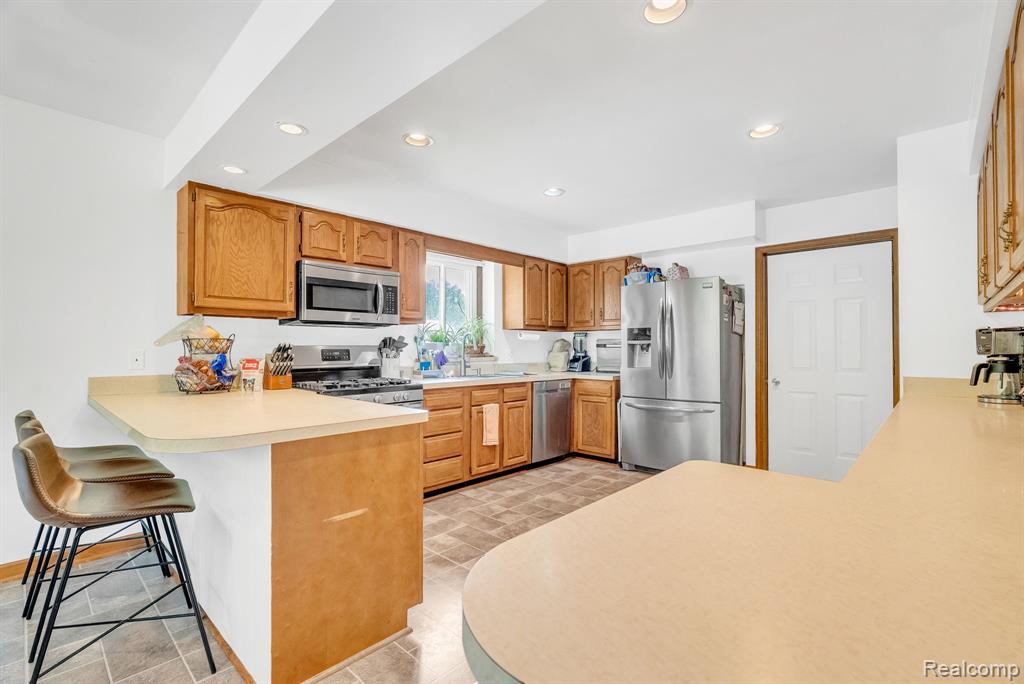 3176 Yorkshire Drive, Port Huron, MI 48060 — Photo 15