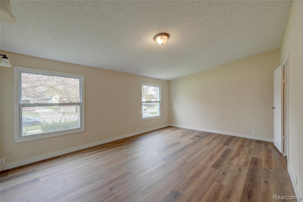 5112 Princess Street, Dearborn Heights, MI 48125 — Photo 16