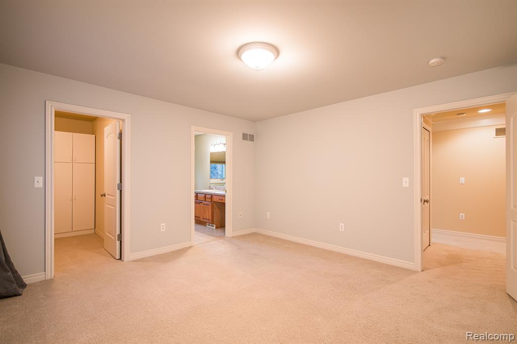 61491 CROWN POINT Drive, Washington, MI — Photo 20