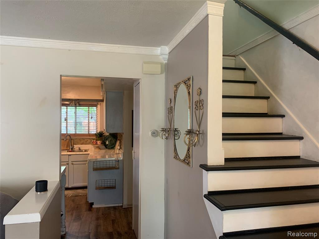 3955 HELEN Avenue, Ypsilanti, MI 48197 — Photo 10