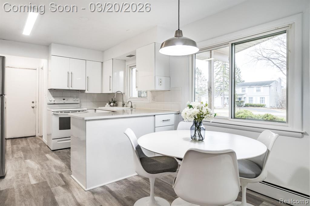 5832 Shaun Road, West Bloomfield, MI — Photo 9