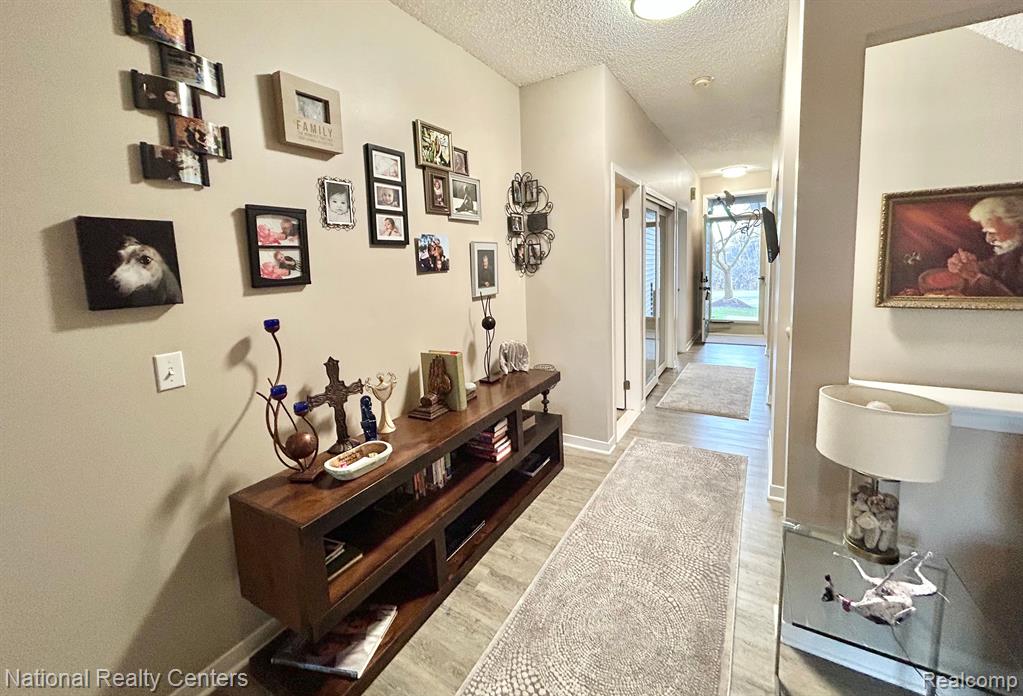 41816 INDEPENDENCE Drive, Novi, MI 48377 — Photo 4