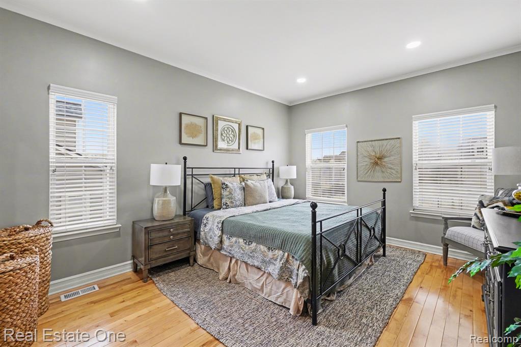 686 W Bluff Court, 23, Rochester Hills, MI 48307 — Photo 14