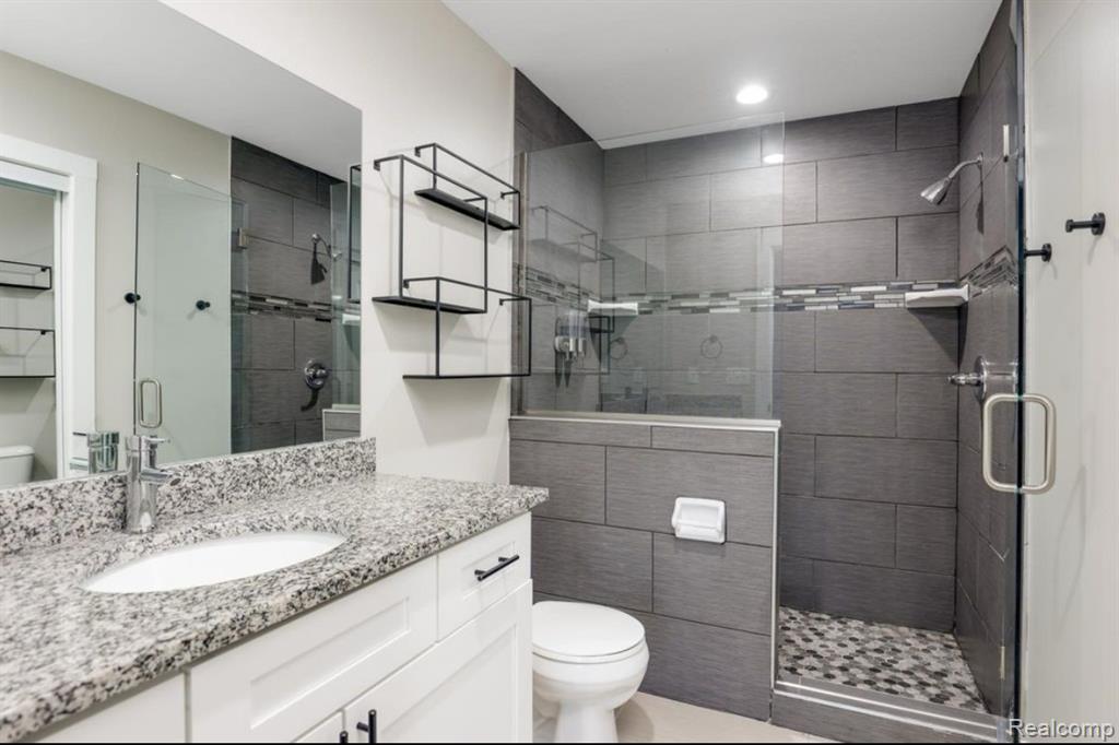 1755 E George Avenue, Hazel Park, MI 48030 — Photo 19