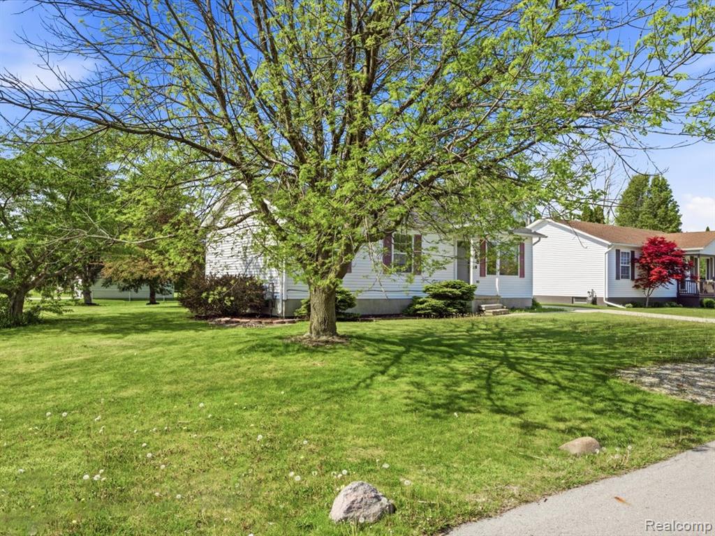 685 Heather Lane, Marysville, MI 48040 — Photo 25