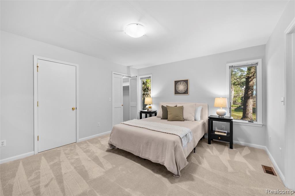 408 Orchard View Drive, Royal Oak, MI 48073 — Photo 18