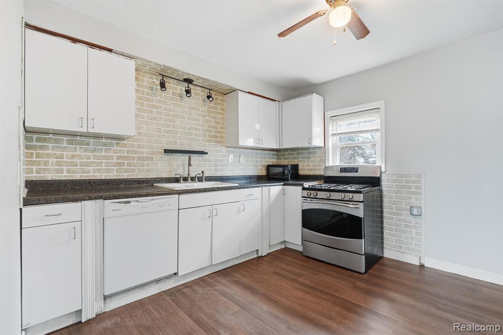 29497 Oakwood Street, Inkster, MI 48141 — Photo 6