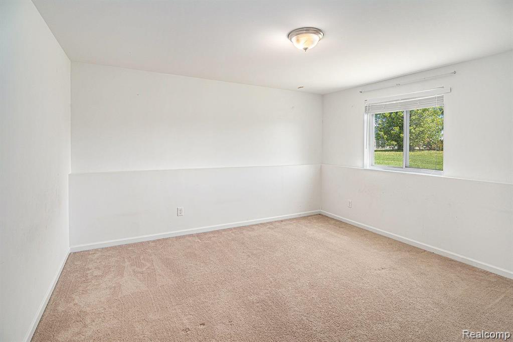 823 Glenlivet Street, Howell, MI 48843 — Photo 10