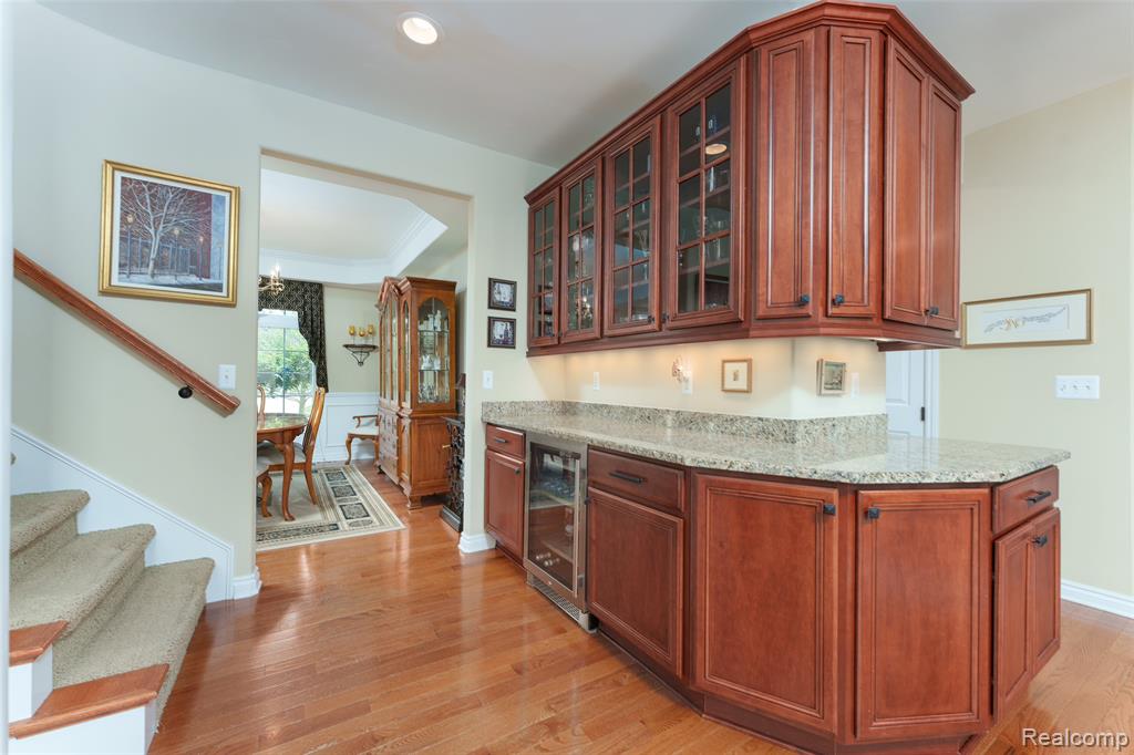 24455 Glenwood Drive, South Lyon, MI 48178 — Photo 16