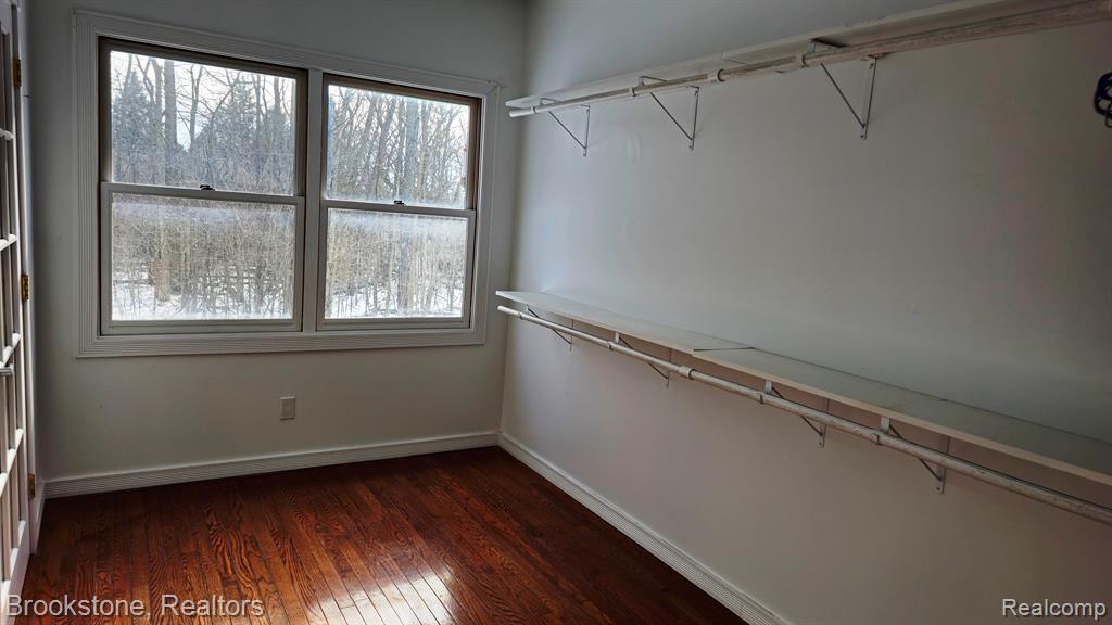 7090 LINDEN Road, Fenton, MI 48430 — Photo 12