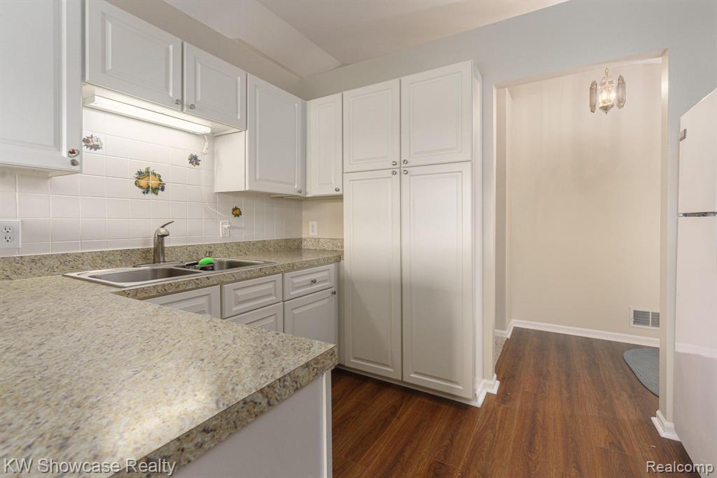 10193 HAWTHORNE RIDGE Road, Goodrich Vlg, MI — Photo 18