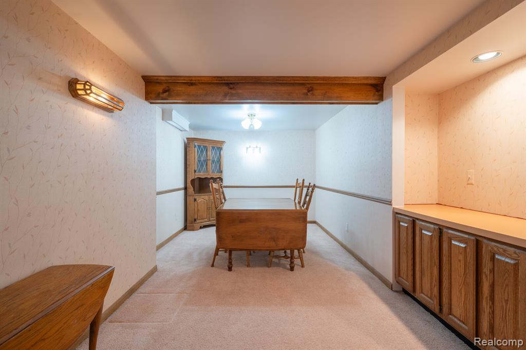 8341 Clay Court, Sterling Heights, MI 48313 — Photo 17