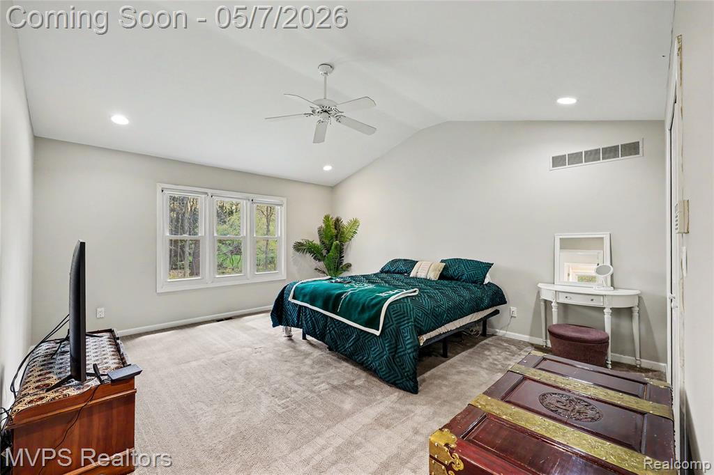 936 Wildbrook Lane, Lake Orion, MI 48362 — Photo 17