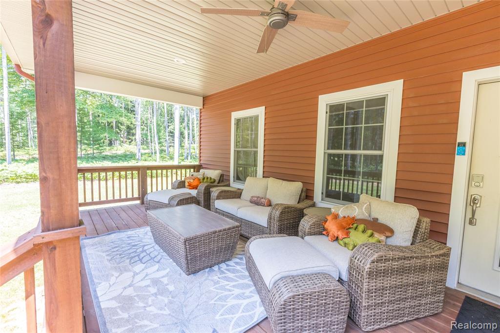 4345 Brenda Court, MI 48656 — Photo 8