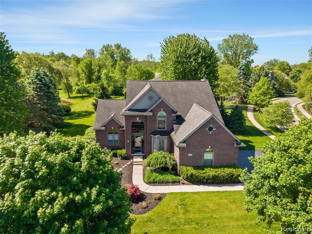 4617 Waterbury Drive, Clarkston, MI 48348