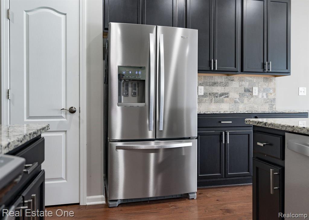 4896 BROOMFIELD Way, Lake Orion, MI — Photo 10