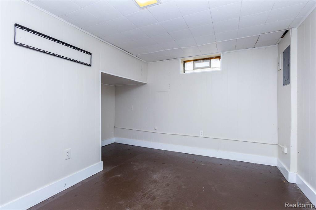 33627 Bock Street, Garden City, MI — Photo 33