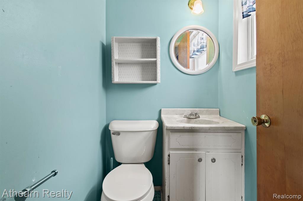 822 SOUTHWOOD Drive, Fenton, MI 48430 — Photo 12