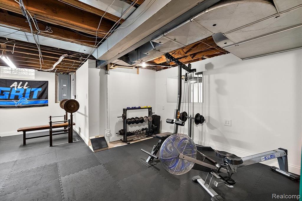 16244 Lauderdale Avenue, Beverly Hills, MI 48025 — Photo 44